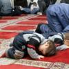 Muslimské děti modlitba čte po celou dobu